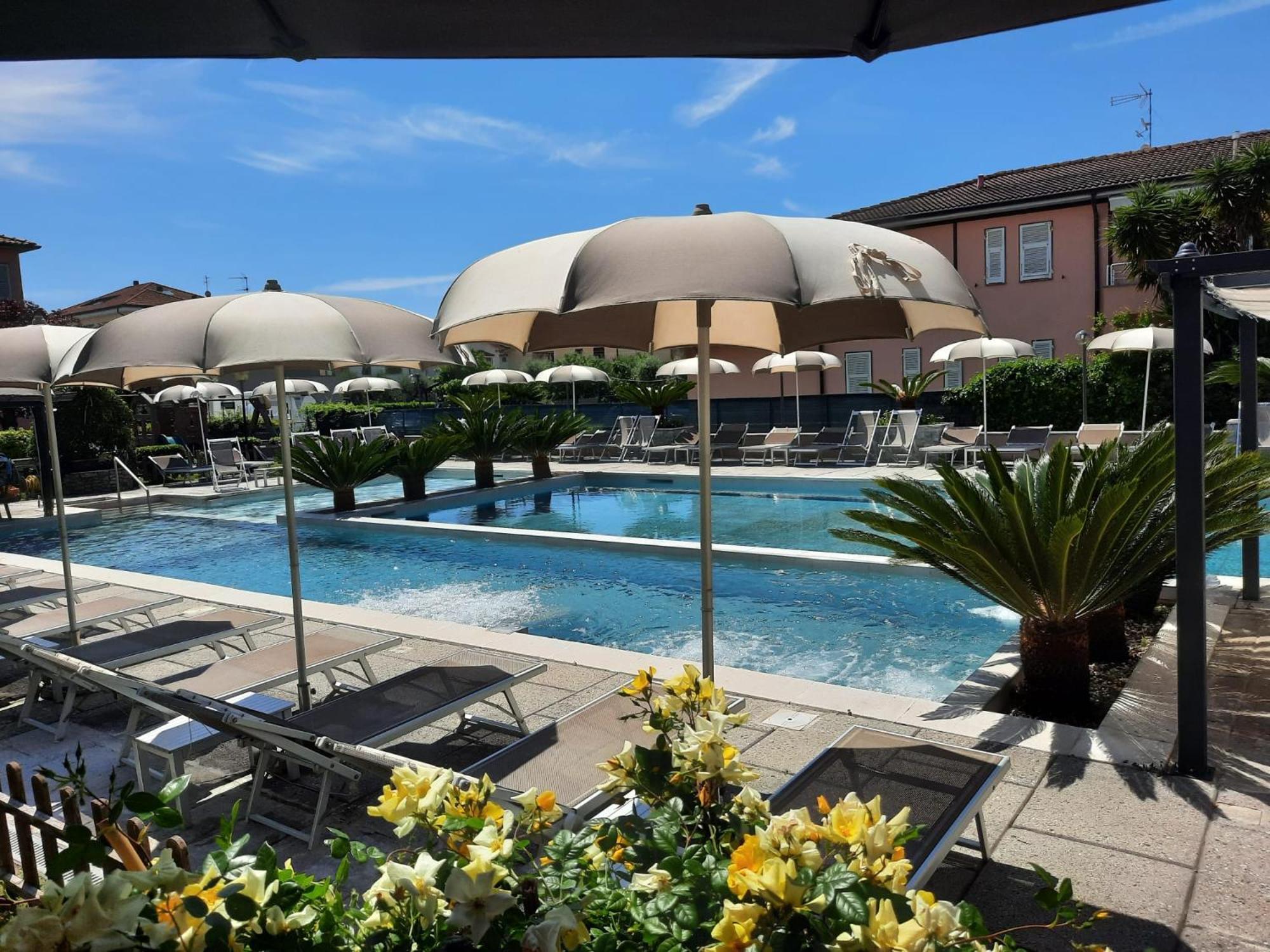 River Park Hotel Ameglia Exterior foto