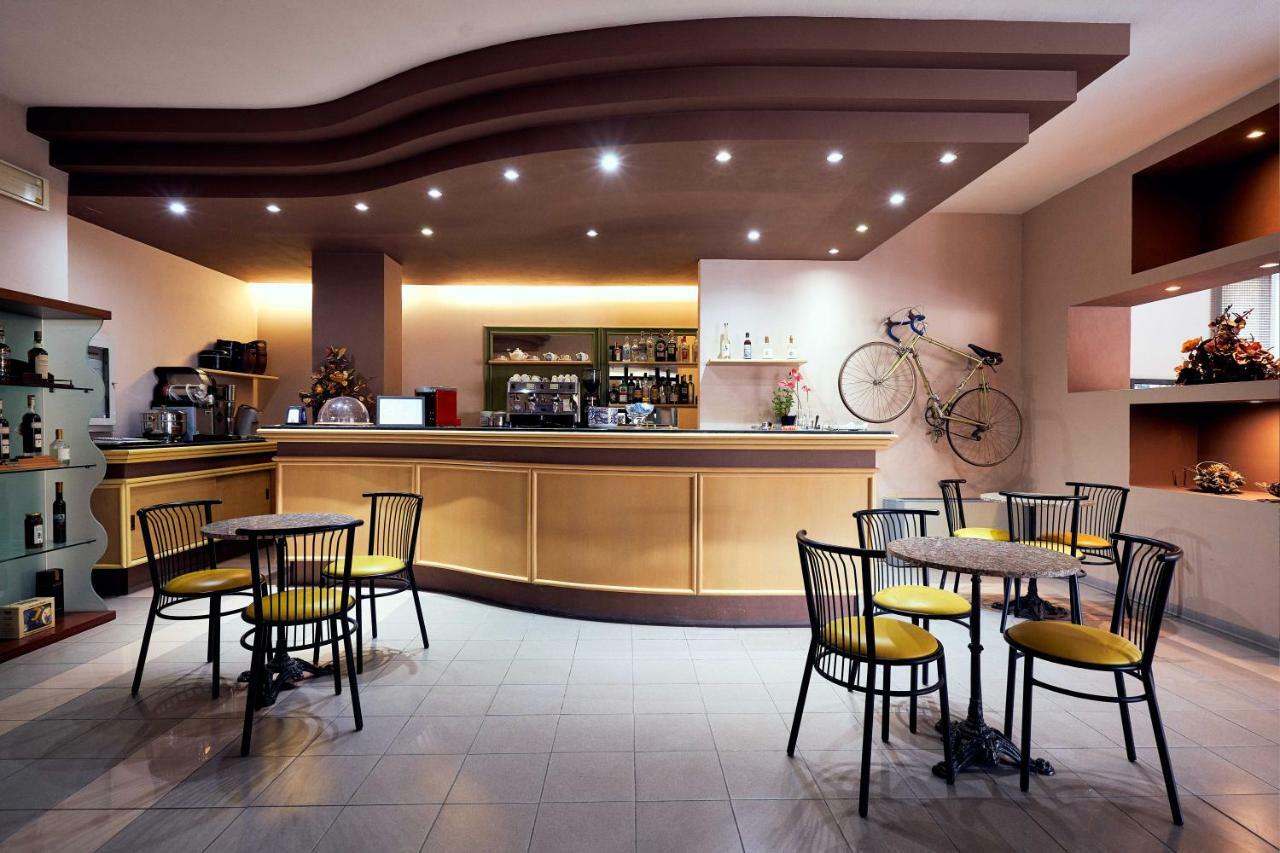 River Park Hotel Ameglia Exterior foto